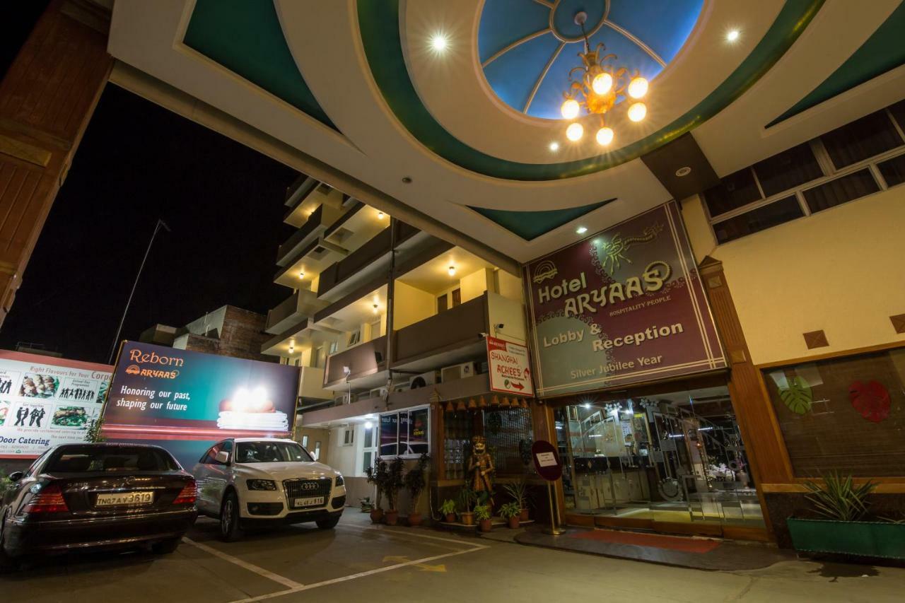 Hotel Aryaas Palayankottai Bagian luar foto