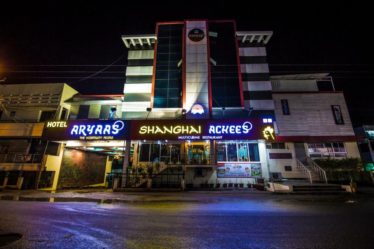 Hotel Aryaas Palayankottai Bagian luar foto