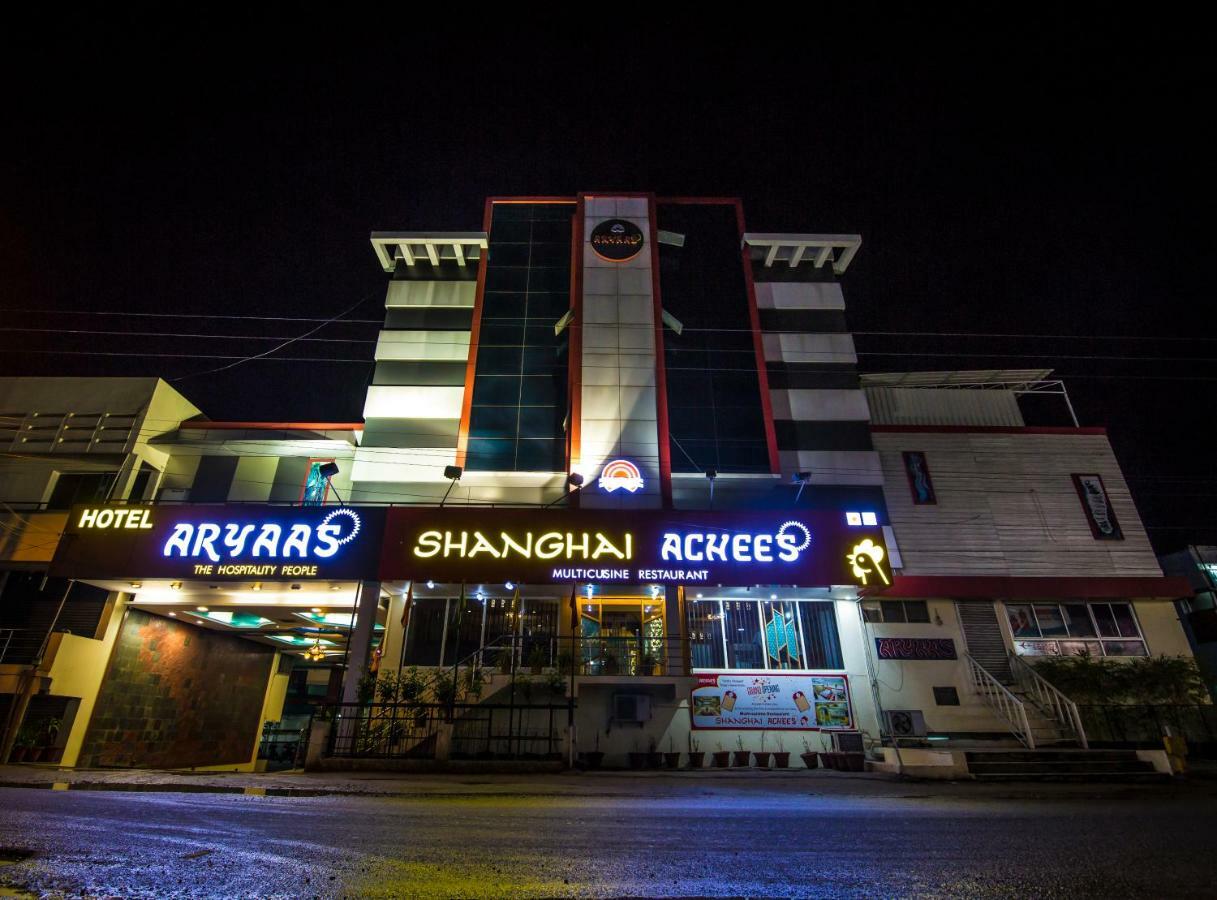Hotel Aryaas Palayankottai Bagian luar foto