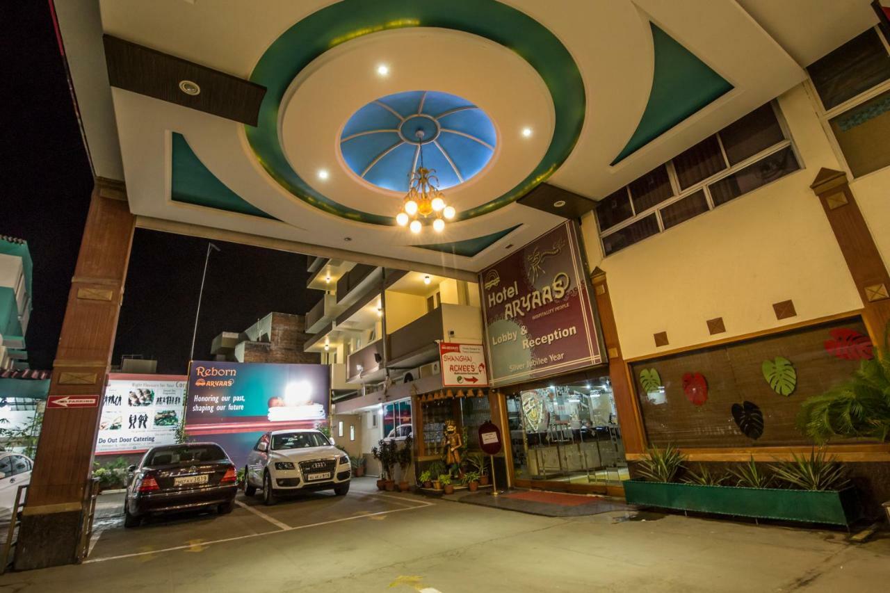Hotel Aryaas Palayankottai Bagian luar foto