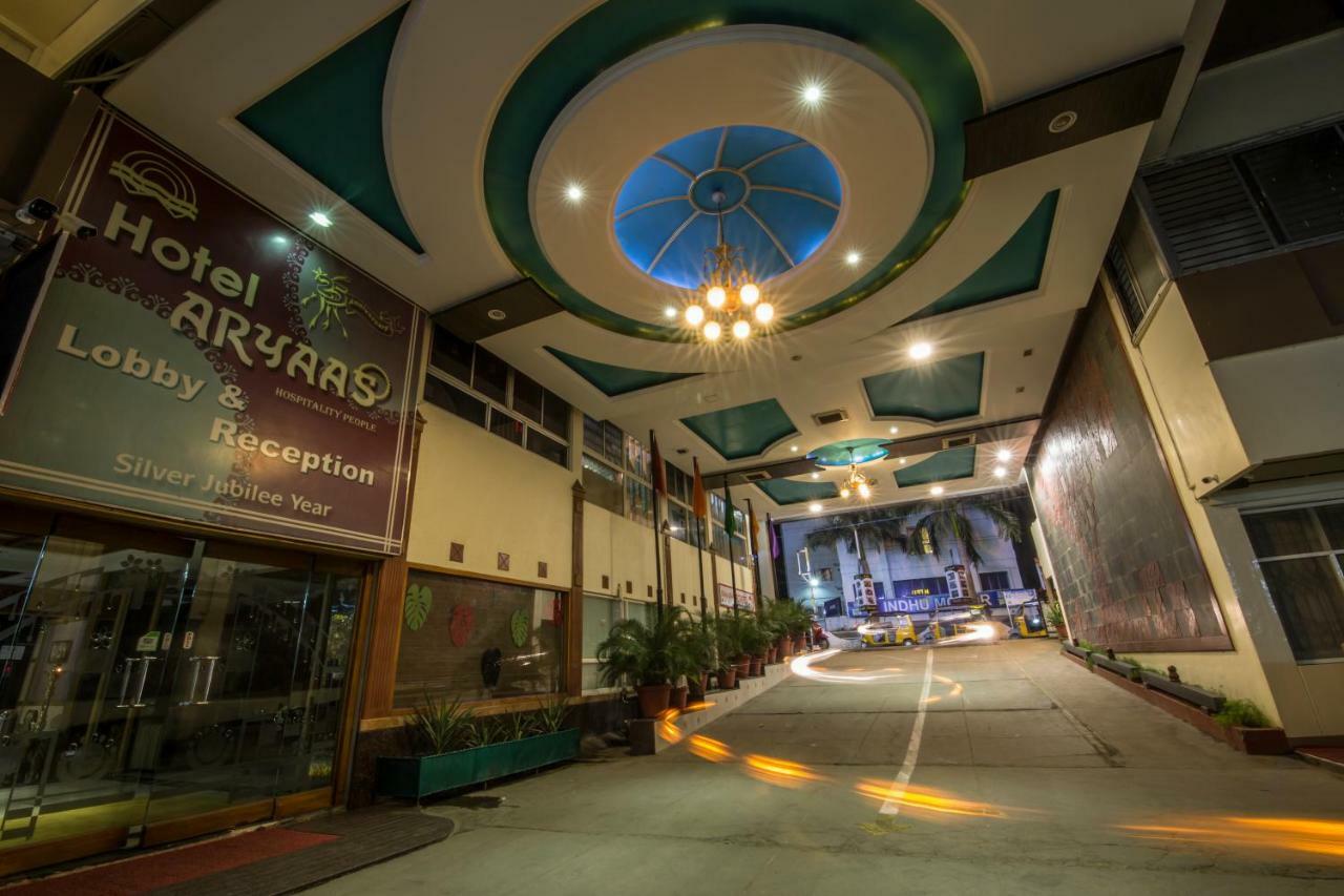 Hotel Aryaas Palayankottai Bagian luar foto